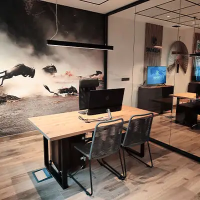 Módulo-Información-Mosaico-Tiendas-Pamplona-1-cuadrado-desktop-400x400px.webp - Pangea Viajes