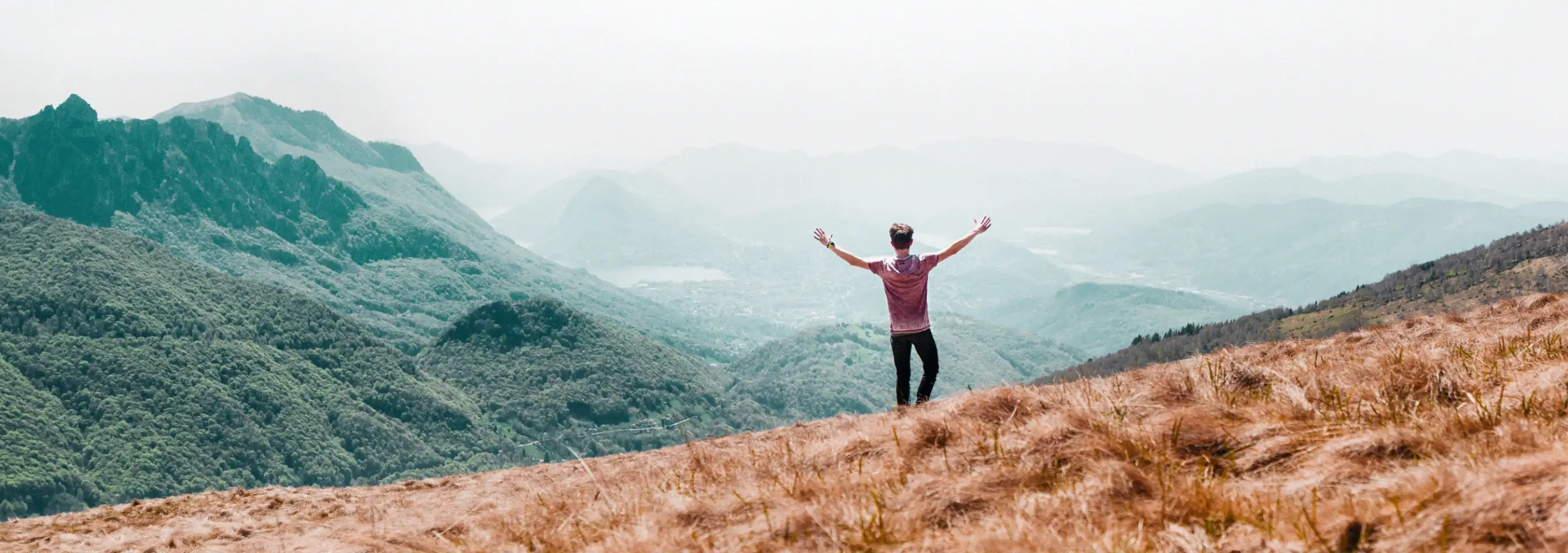 Aquí no vendes paquetes. Diseñas experiencias.