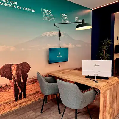agencia-viajes-vilanova-elefante-escritorio.jpg - Pangea Viajes